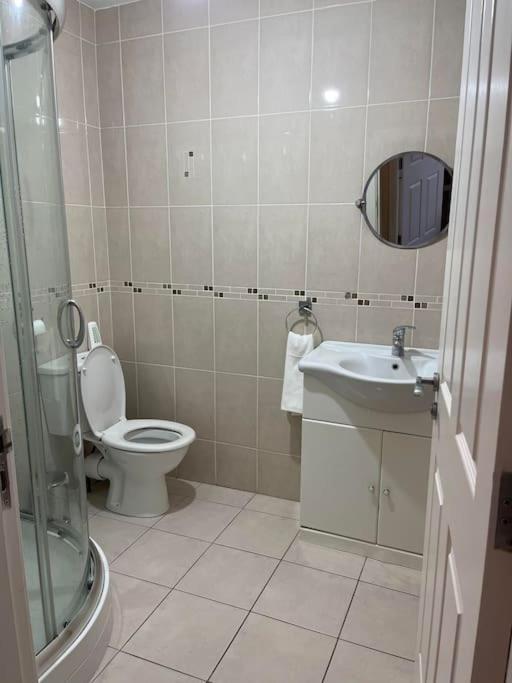 Lovely 2 Bedroom Family Apartment In Newcastle Нюкасъл Екстериор снимка